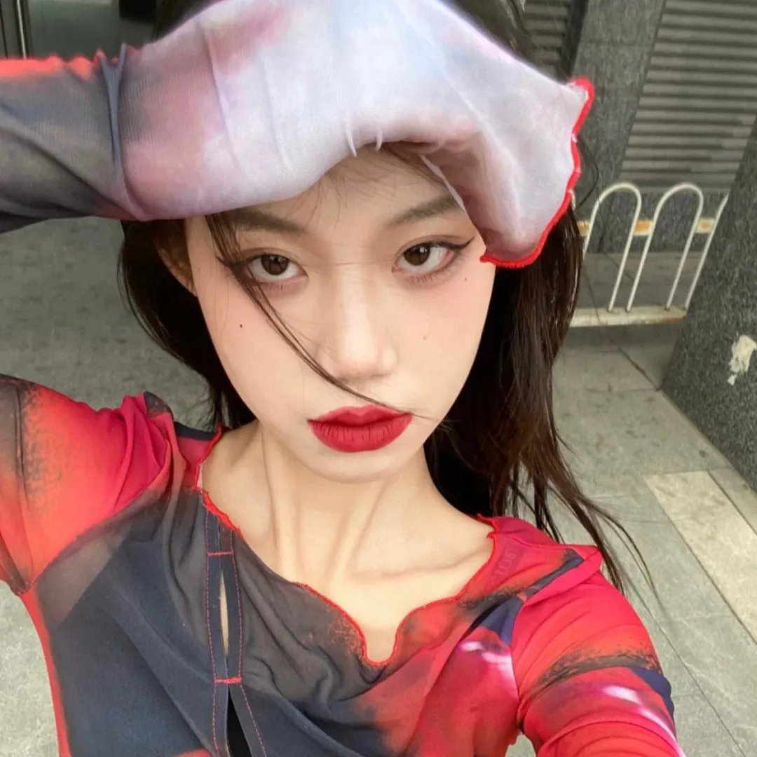 左撇子女孩